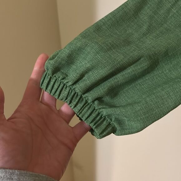 NYCC New York Clothing Green bottom tied button top size medium nwt - Picture 3 of 5